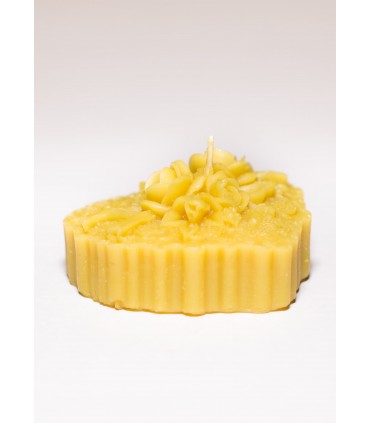 Serce z bukiecikiem - Świeczka z wosku pszczelego