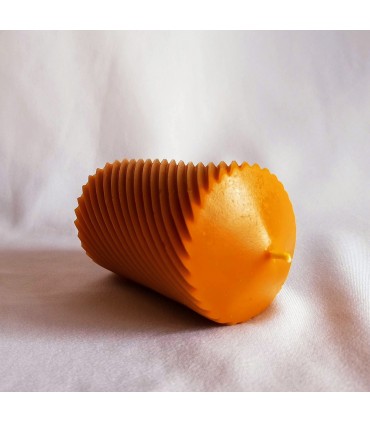 Walec ze zdobieniem 9 cm - Świeczka z wosku pszczelego