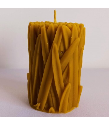 Walec z trawką 9 cm - Świeca z wosku pszczelego