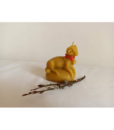 Baranek na podwyższeniu - Świeczka z wosku pszczelego