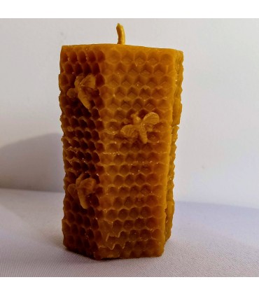 Sześcian z wzorem plastra miodu z pszczołą 7,5 cm - Świeca z wosku pszczelego