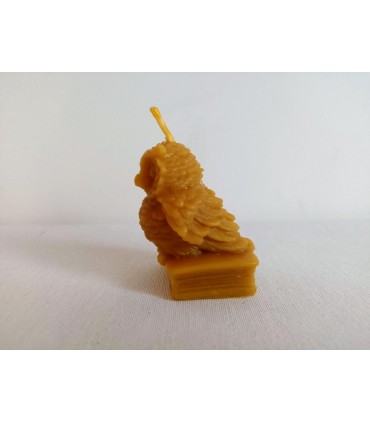 Sowa na książce większa 6 cm - Świeczka z wosku pszczelego