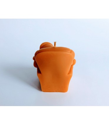 Święty Mikołaj w fotelu - Świeczka z wosku pszczelego