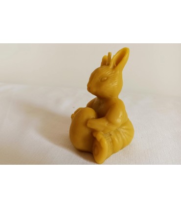 Zajączek z pisanką - Świeczka z wosku pszczelego