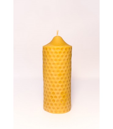 Walec z wzorem plastra miodu 15 cm - świeca z wosku pszczelego