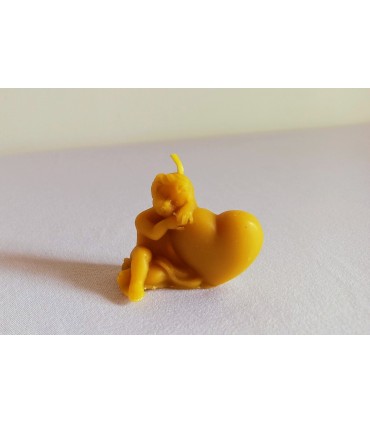 Dziecko z serduszkiem 4 cm  - Świeczka z wosku pszczelego