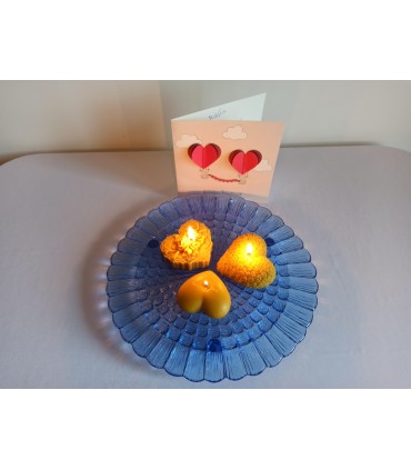 Serce z różyczkami - Świeczka z wosku pszczelego