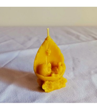 Dziecko w liściu 6 cm  - Świeczka z wosku pszczelego