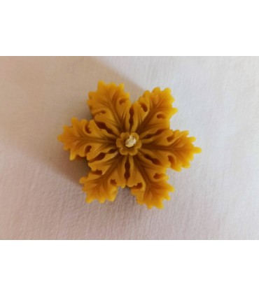 Śnieżynka - Świeca z wosku pszczelego w kształcie płatka śniegu